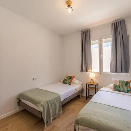 House For 5-6 Guests With Patio 1min Dog Friendly Wifi 600mb Holiday home Tarifa
